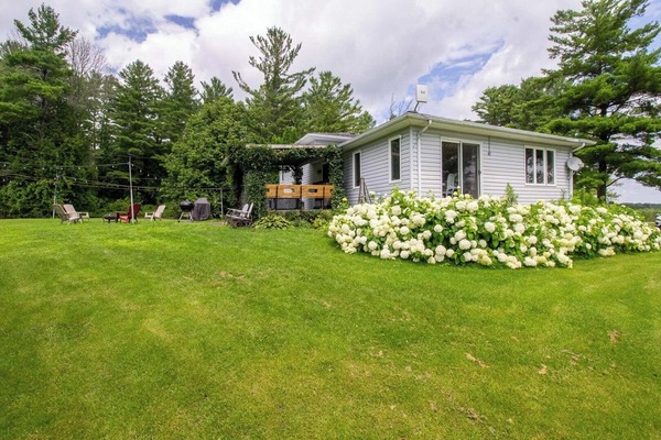 Peaceful Seymour Lake Retreat from the Waterfront