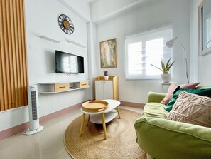 Living area - Cozy & Easy Condo/Apartment Near Airport (Lapu-Lapu City)
