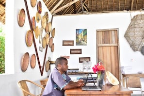 Reception - Kusini Beach Bungalows (Kizimkazi)