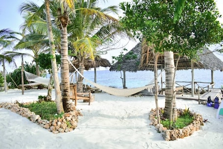 Exterior. Kusini Beach Bungalows