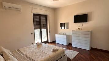 3 Schlafzimmer, BĂŒgeleisen/BĂŒgelbrett, Reisekinderbett, kostenloses WLAN