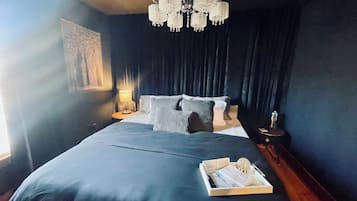 2 habitaciones, tabla de planchar con plancha y cuna de viaje