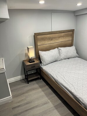 2 室のベッドルーム、アイロン / アイロン台、旅行用ベビーベッド、WiFi