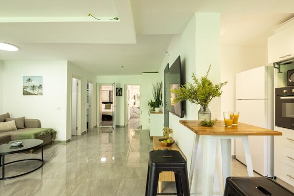 Interior - Bahai Gardens Serenity Apartment (Haifa)