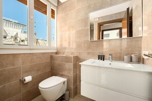 Unclassified image, 5 of 40, button - Mamad Chic & Comfortable City Stay on Shenkin (Tel Aviv-Yafo)