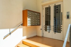 Unclassified image, 2 of 40, button - Mamad Chic & Comfortable City Stay on Shenkin (Tel Aviv-Yafo)