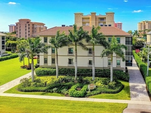 Exterior - 500 steps from toes in the sand! (Marco Island)