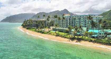 Pats at Punalu'u - Beachfront Condos