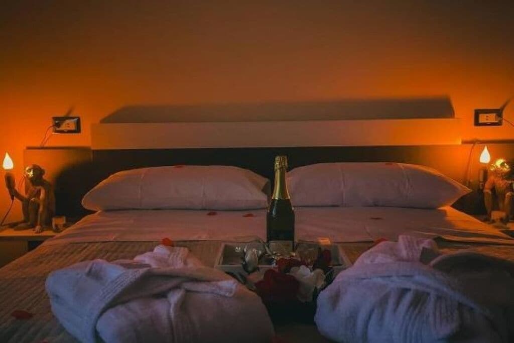 1 Schlafzimmer, Schreibtisch, Reisekinderbett, WLAN