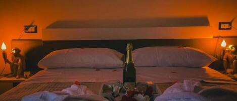 1 Schlafzimmer, Schreibtisch, Reisekinderbett, WLAN