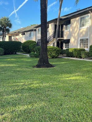 Exterior - Relax and Unwind in This Charming Pompano Beach Condo, 2BR/2BR (Pompano Beach)