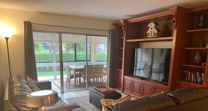 Relax and Unwind in This Charming Pompano Beach Condo, 2BR/2BR
