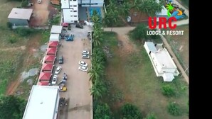 Ảnh chưa phân loại, 3 trong số 9 ảnh, nút