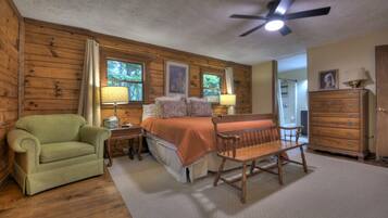 4 bedrooms, free WiFi, bed sheets