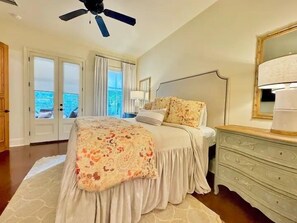 3 bedrooms, iron/ironing board, internet, bed sheets