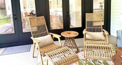 2 Primary Kings! Screened Porch! EV Charger!