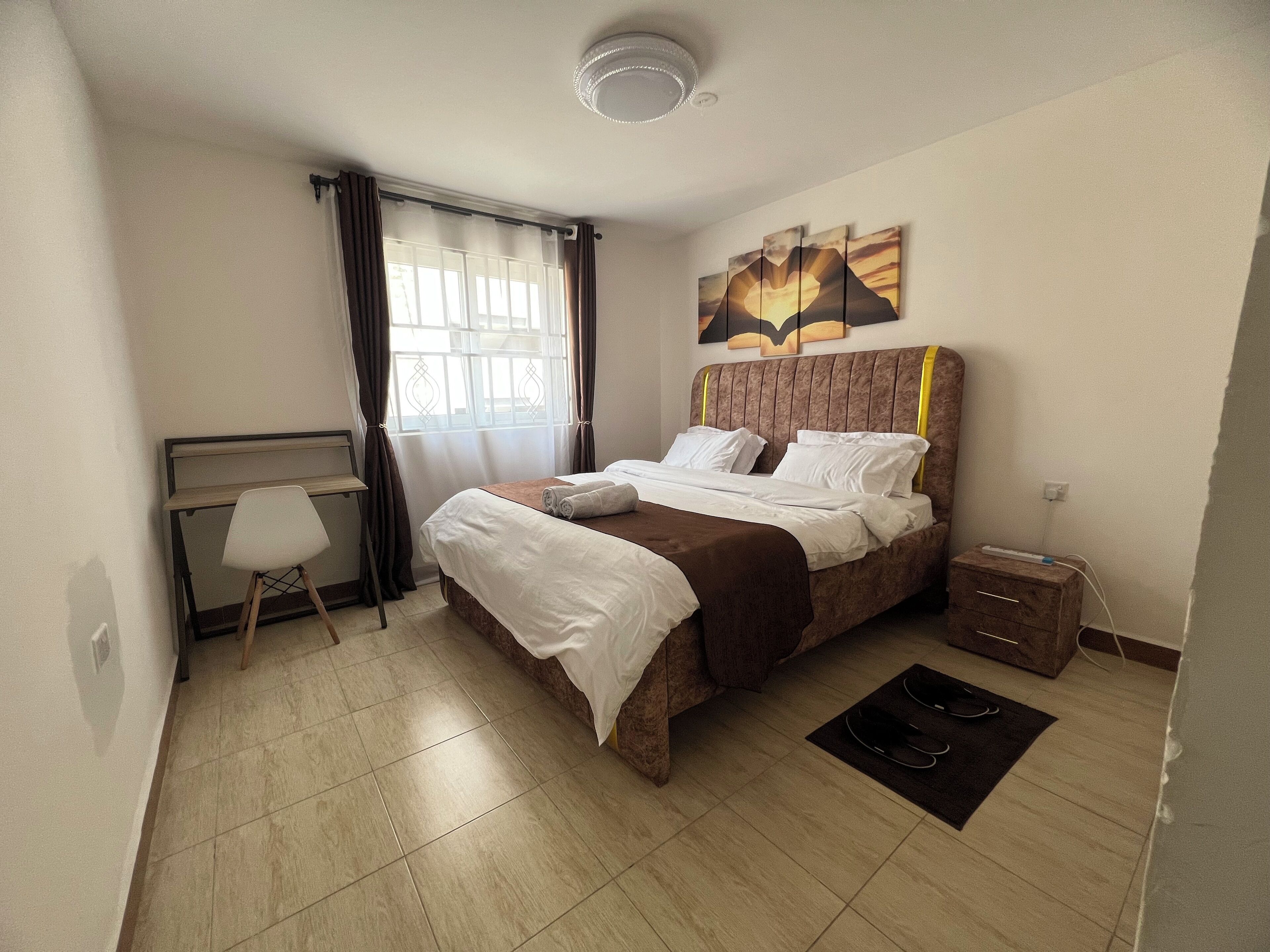 2 dormitorios, tabla de planchar con plancha, wifi y ropa de cama