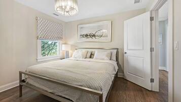 5 bedrooms, desk, iron/ironing board, free WiFi