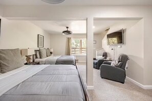 2 habitaciones, escritorio, tabla de planchar con plancha y wifi gratis 