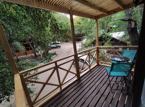 Superior-Doppelzimmer, Balkon, Gartenblick | Terrasse/Patio