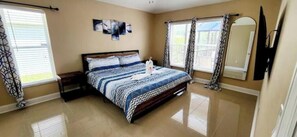 4 chambres, fer et planche à repasser, Wi-Fi, draps fournis