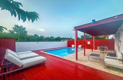 New Boutique House with Pool near the Beach