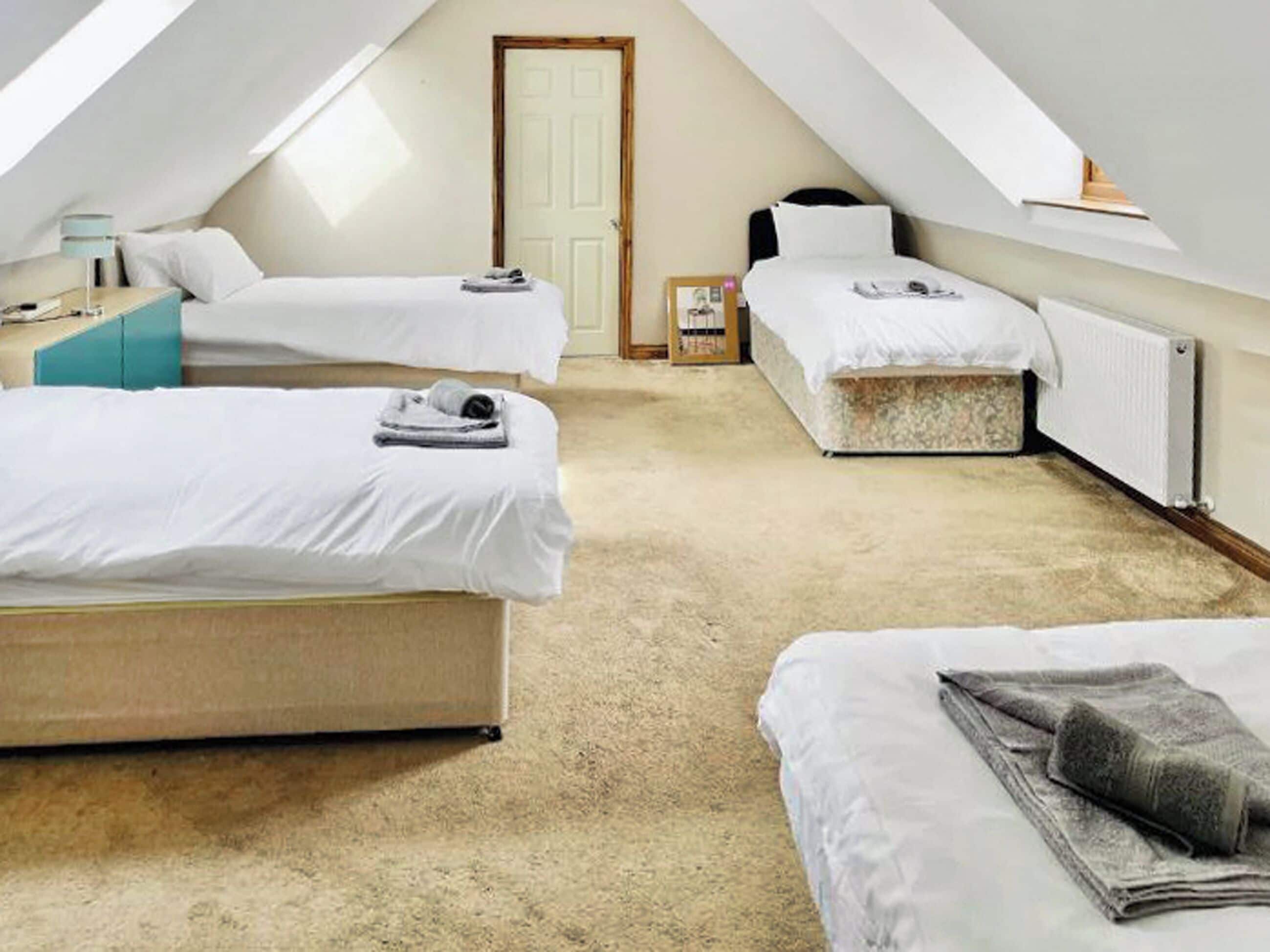 5 habitaciones, wifi gratis y ropa de cama 