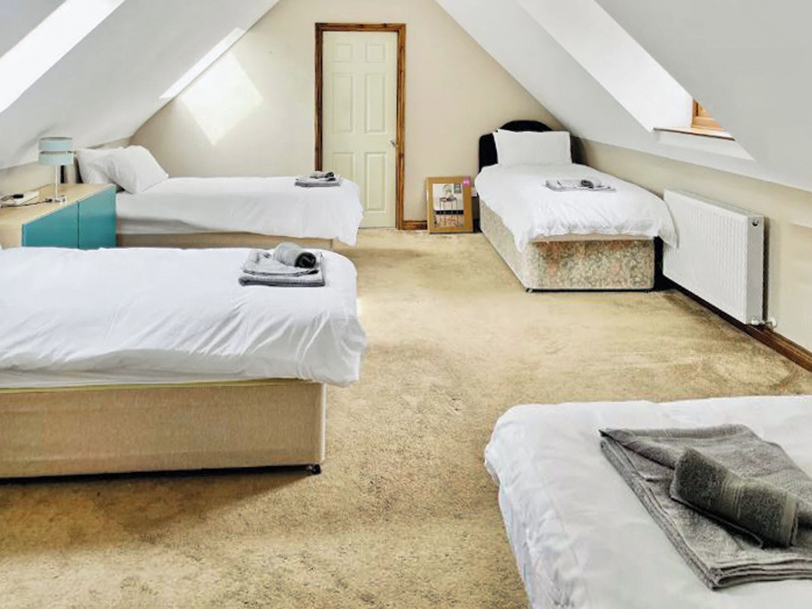 5 bedrooms, free WiFi, bed sheets