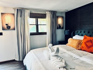 4 chambres, fer et planche à repasser, Wi-Fi gratuit, draps fournis