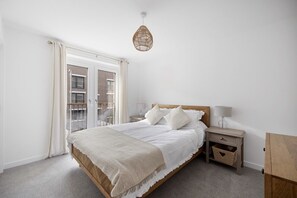 3 Schlafzimmer, Bügeleisen/Bügelbrett, WLAN, Bettwäsche