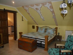 1 bedroom, free WiFi, bed sheets