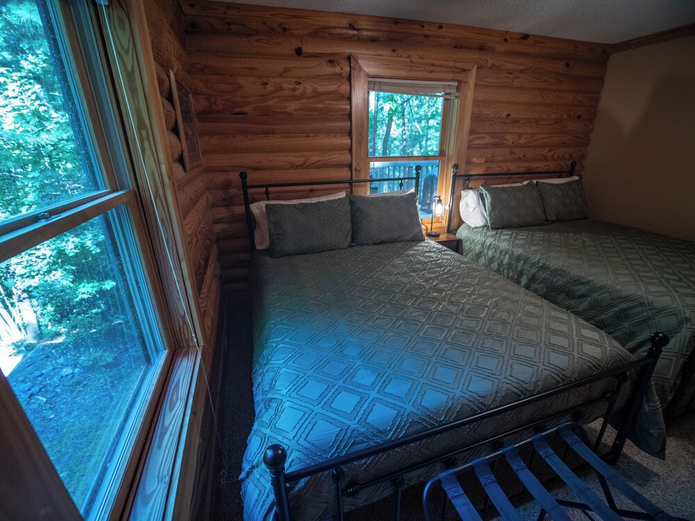 Cozy Log Cabin at Lake Jocassee with State Park Pass & Boat Parking Oconee County Vrbo