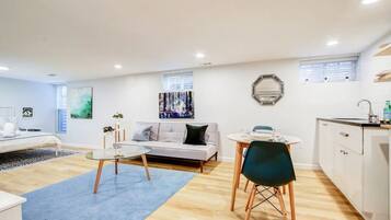 Studio Standar | Area keluarga