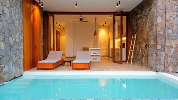 Innenpool, 2 Außenpools