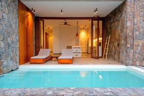 Indoor pool, 2 outdoor pools - São Pedro Bay (São Vicente)