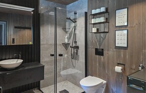 Shower - Amazing home in Treungen with WiFi (Treungen)
