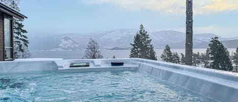 Baignoire à remous extérieure
