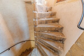 Interior - Charming duplex with panoramic view of Cordeliers. (Lyon)