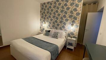 1 camera, ferro/asse da stiro, Wi-Fi, lenzuola