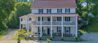 Queen's Inn-Gore Bay, Manitoulin Island - The world's largest fresh water island