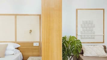 1 bedroom, in-room safe, desk, iron/ironing board