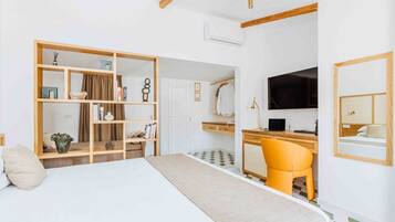 1 bedroom, in-room safe, desk, iron/ironing board