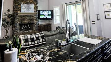 Smart TV, music library, offices, computer monitors