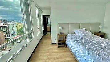 Apartemen Superior, pemandangan kota | 1 kamar tidur, setrika/meja setrika, dan Wi-Fi gratis