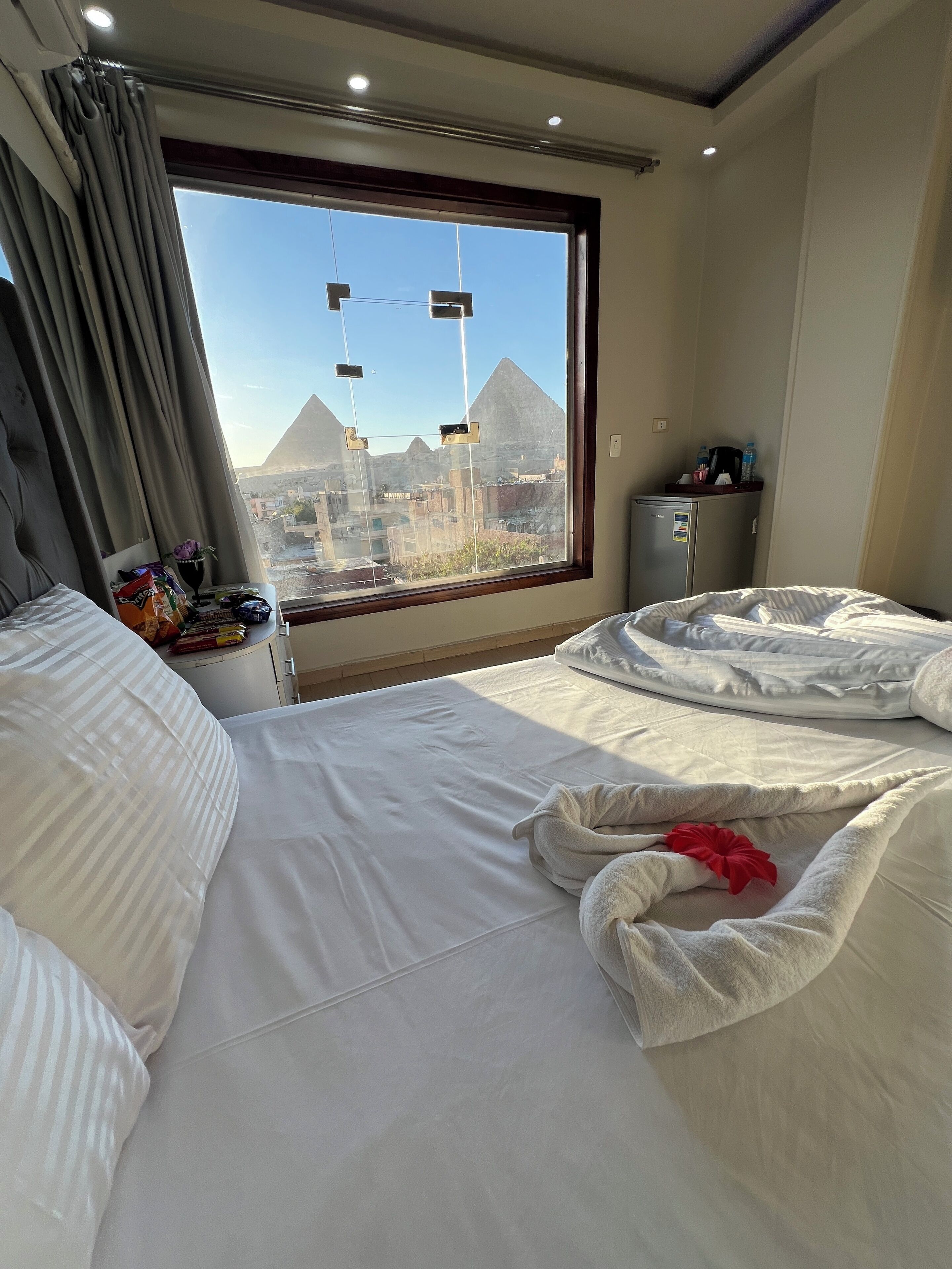 Foto - Pyramids hills view