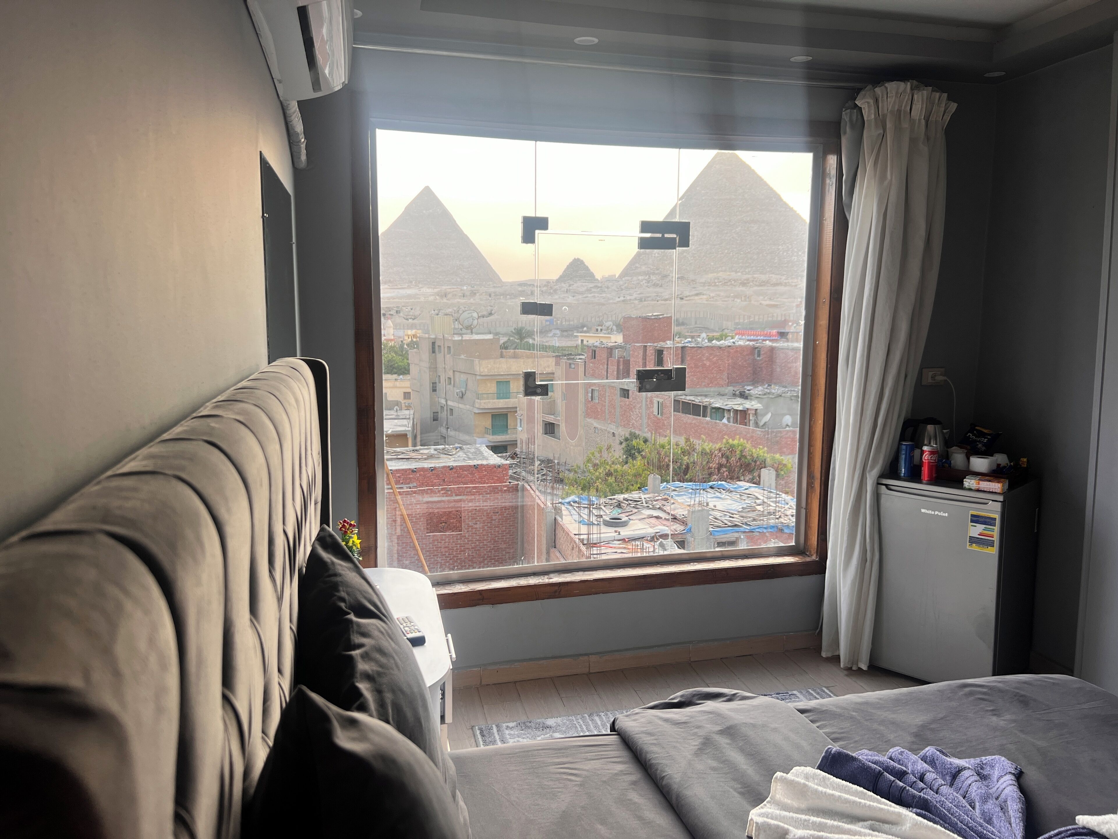 Foto - Pyramids hills view