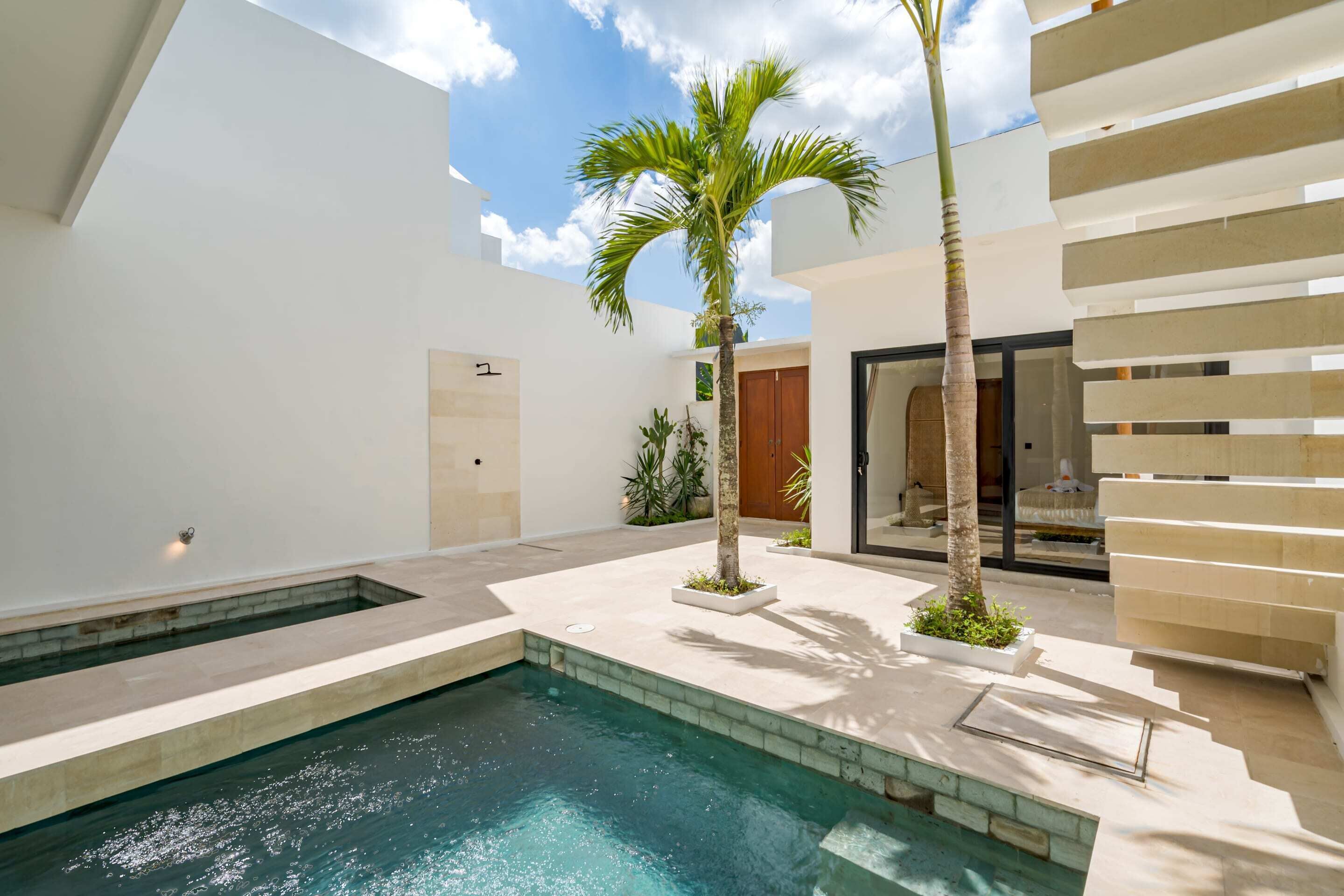 Basic Villa | Pool | Outdoor pool