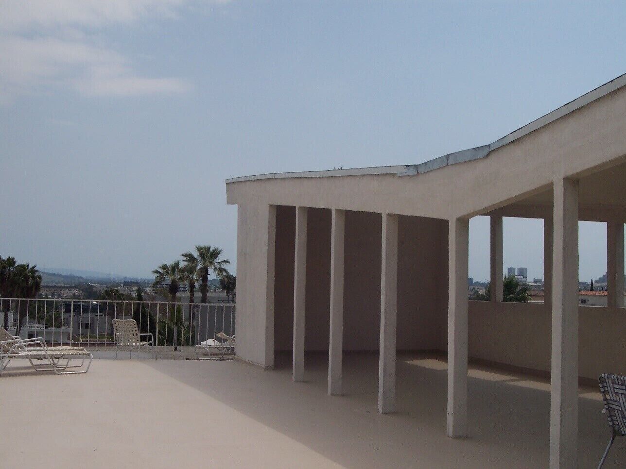 Chic 1-bedroom with AC, fitness room, WiFi in vibrant West Hollywood