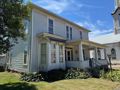 Historic Inn in Nelsonville OH near Hocking Hills