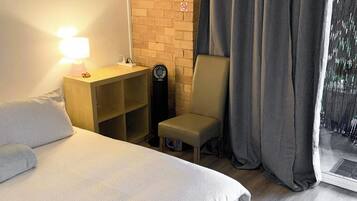 Standard Double Room | Free WiFi